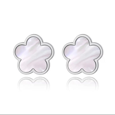 Shelly Stud Earring